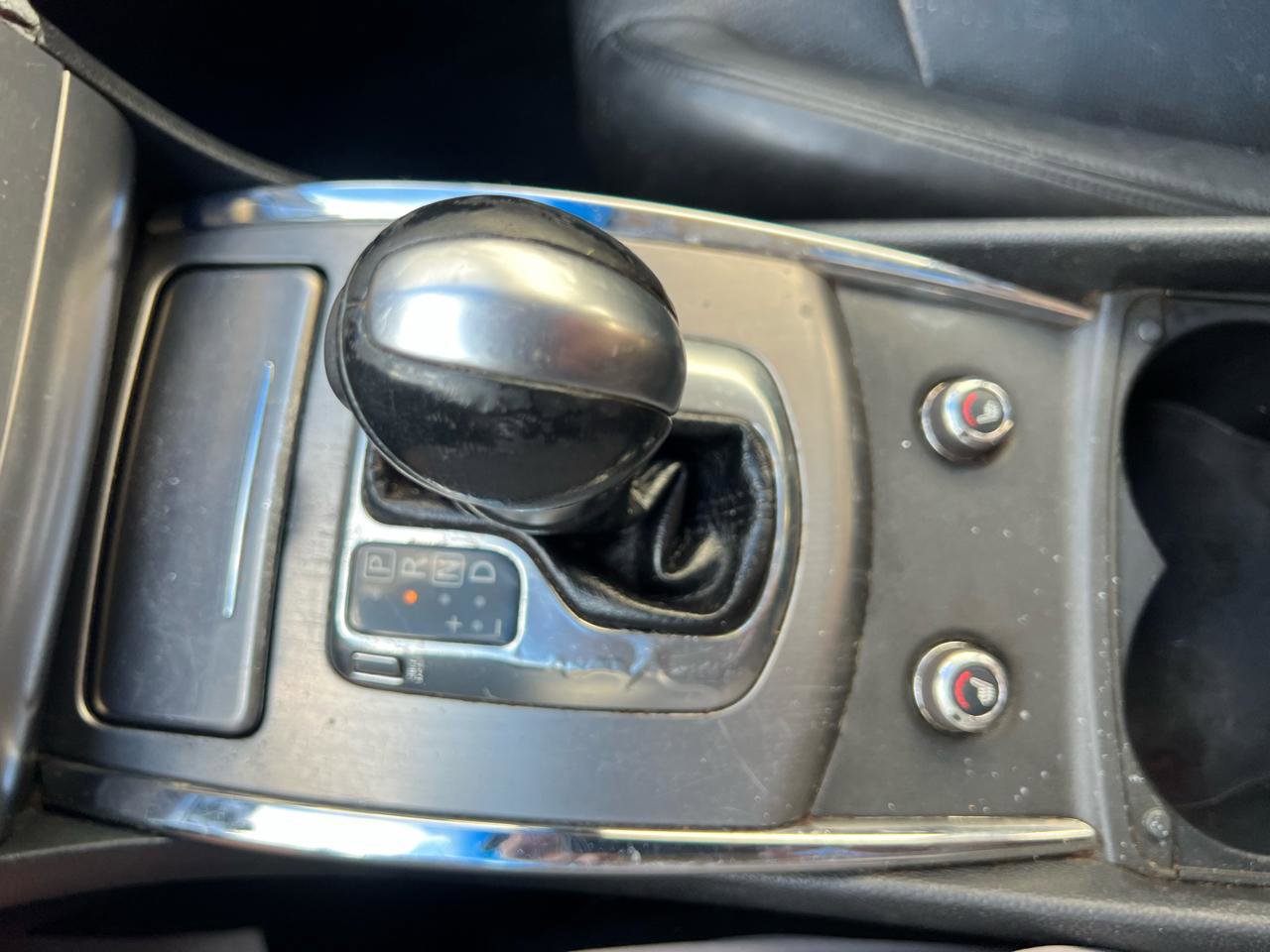 Used 2010 INFINITI G37 Journey w/ Premium Pkg image 47