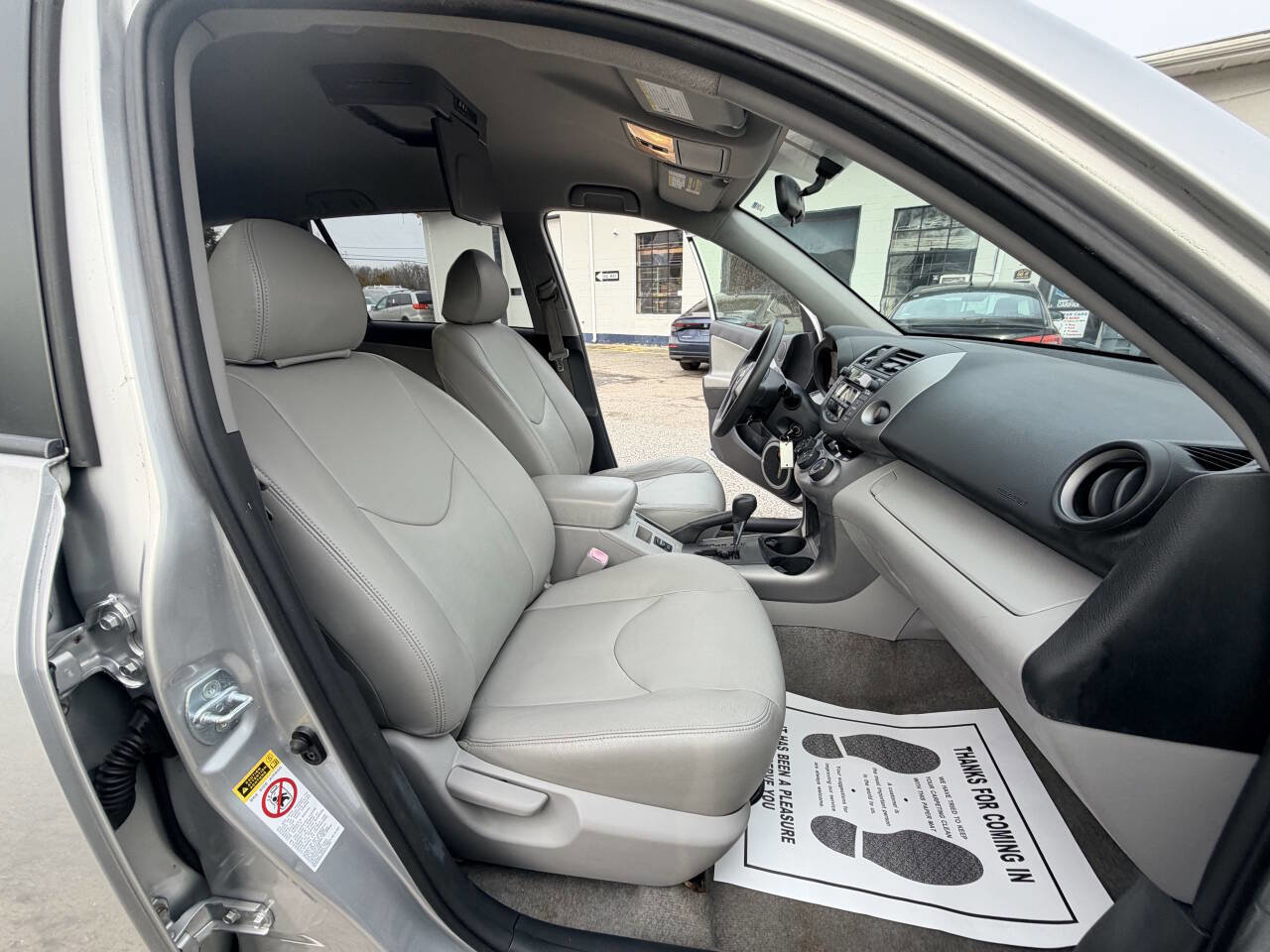 Used 2008 Toyota RAV4 Base 4x4 4dr SUV image 61