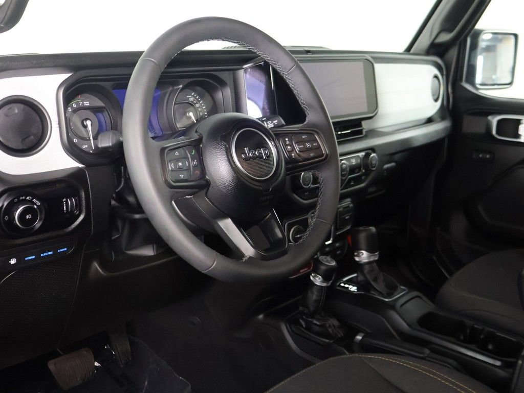 Used 2025 Jeep Wrangler Unlimited Sport S 4xe AWD/4WD image 24
