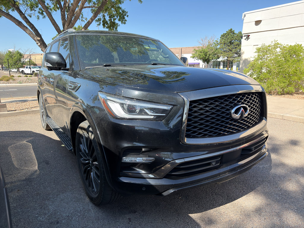 Used 2024 INFINITI QX80 Sensory AWD/4WD image 3