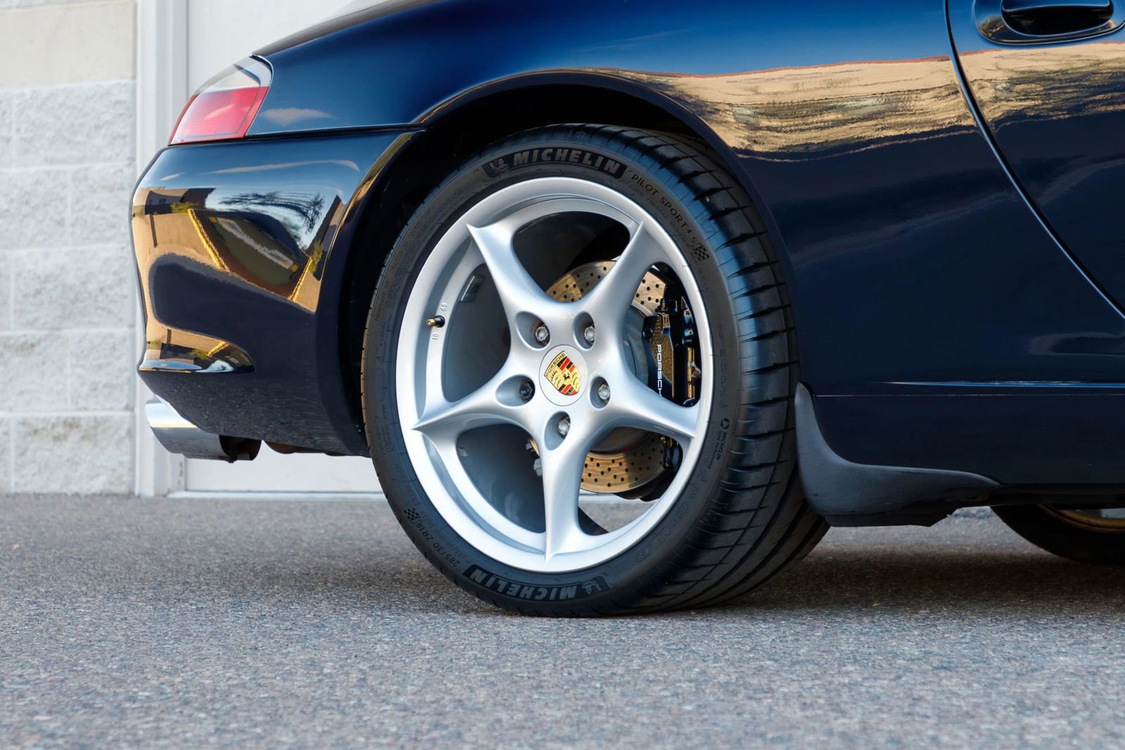 Used 2003 Porsche 911 Carrera image 50