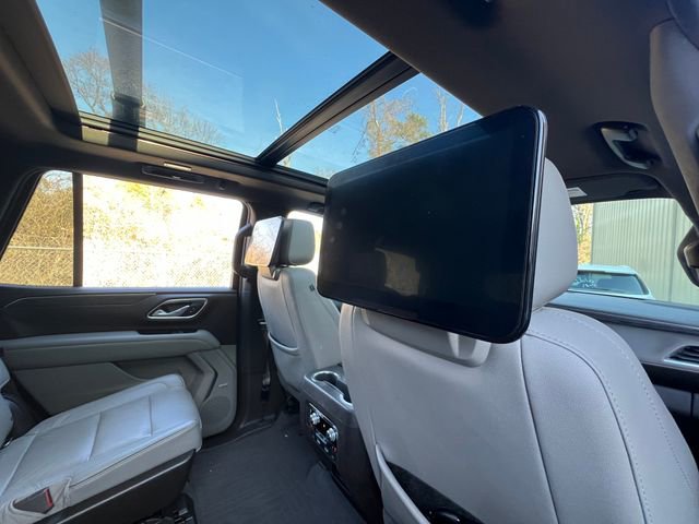 Used 2021 GMC Yukon SLT w/ SLT Premium Package image 35