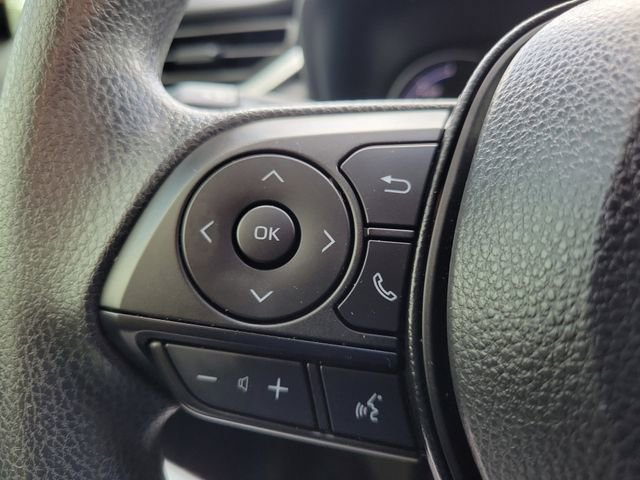 Used 2025 Toyota RAV4 LE image 23