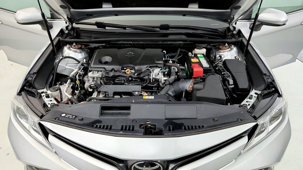 Certified 2018 Toyota Camry LE FWD image 15
