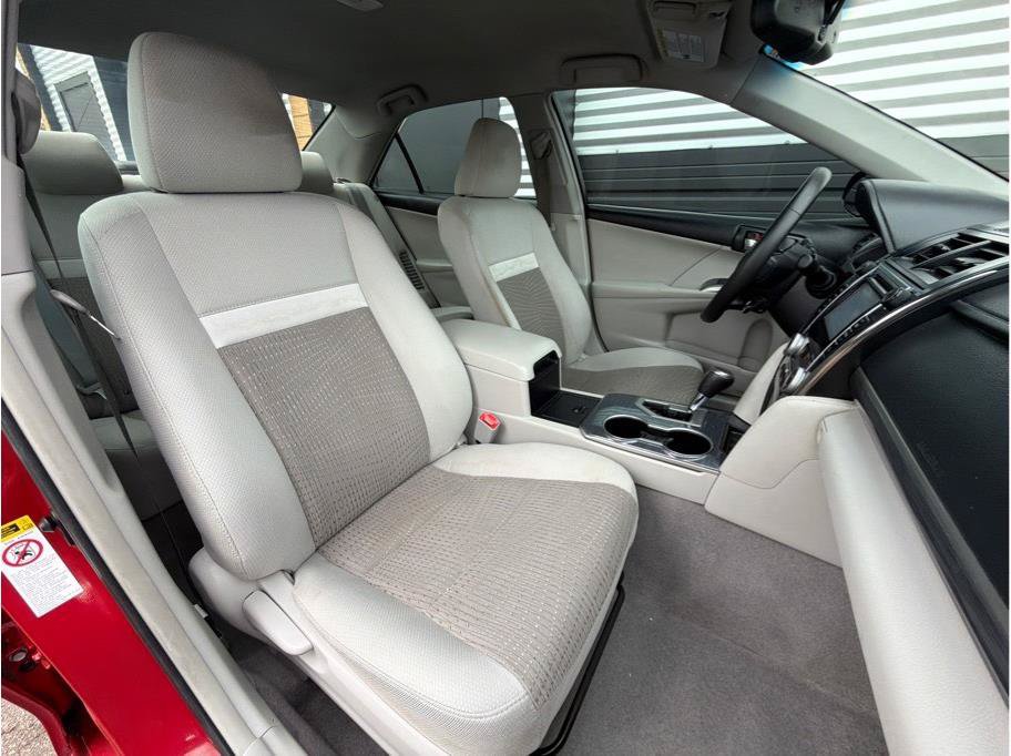 Used 2014 Toyota Camry XLE w/ Protection Package FWD image 21