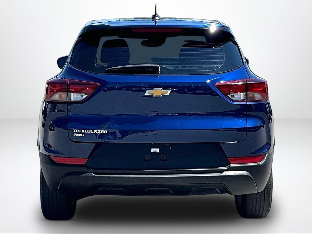 Used 2023 Chevrolet TrailBlazer LS AWD/4WD image 5