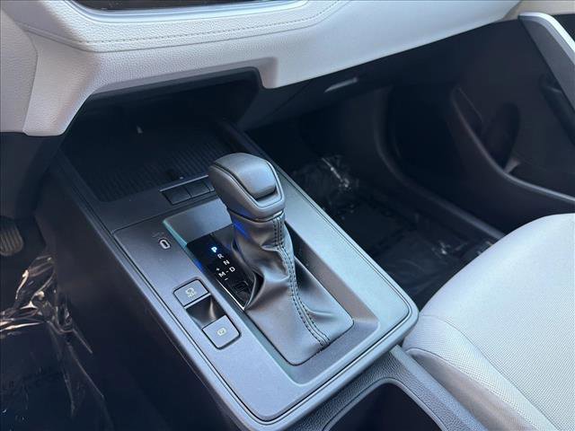 New 2026 Toyota Corolla Cross L image 18