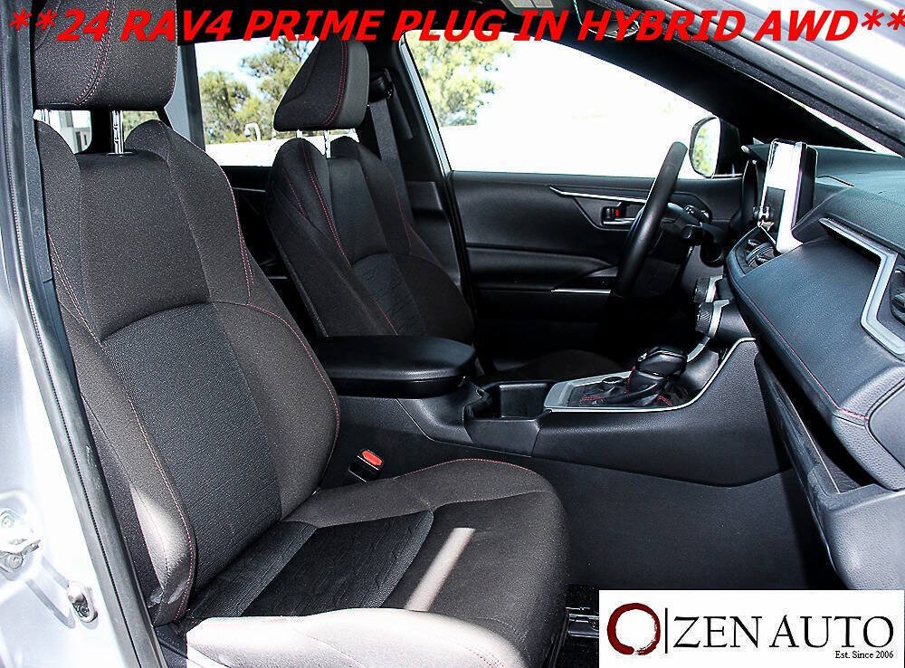 Used 2024 Toyota RAV4 SE w/ Weather & Moonroof Package AWD/4WD image 29