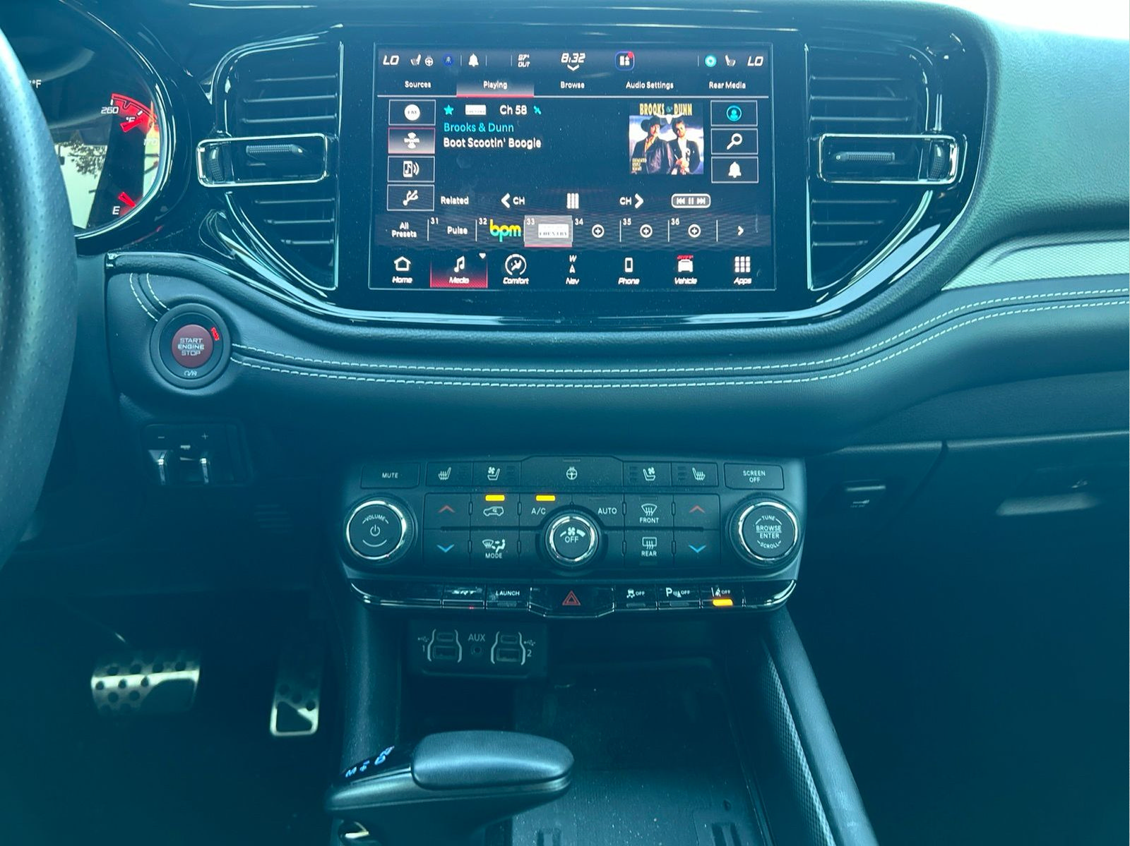 Used 2021 Dodge Durango SRT Hellcat w/ Technology Group AWD/4WD image 17