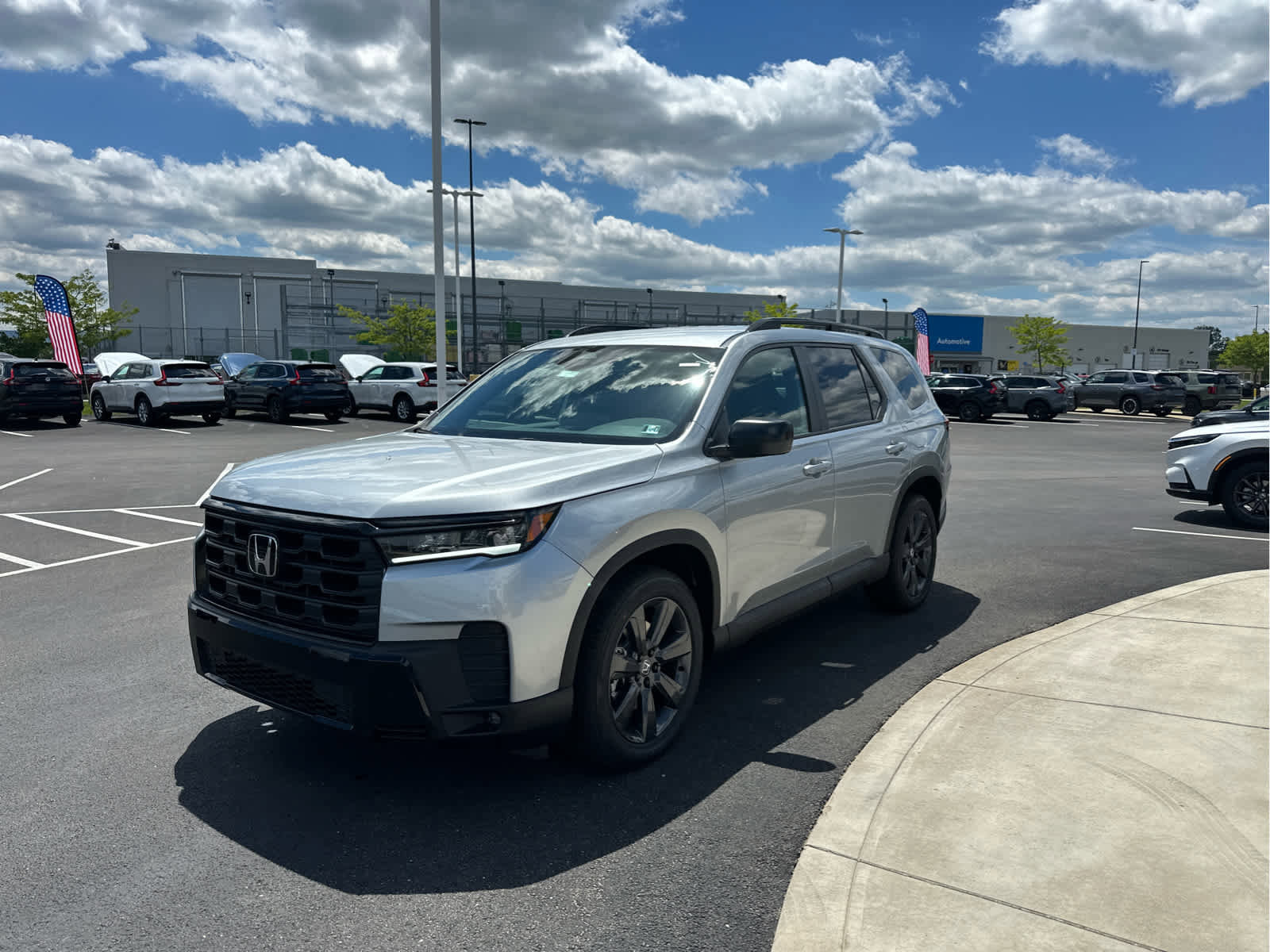 New 2026 Honda Pilot Sport image 4