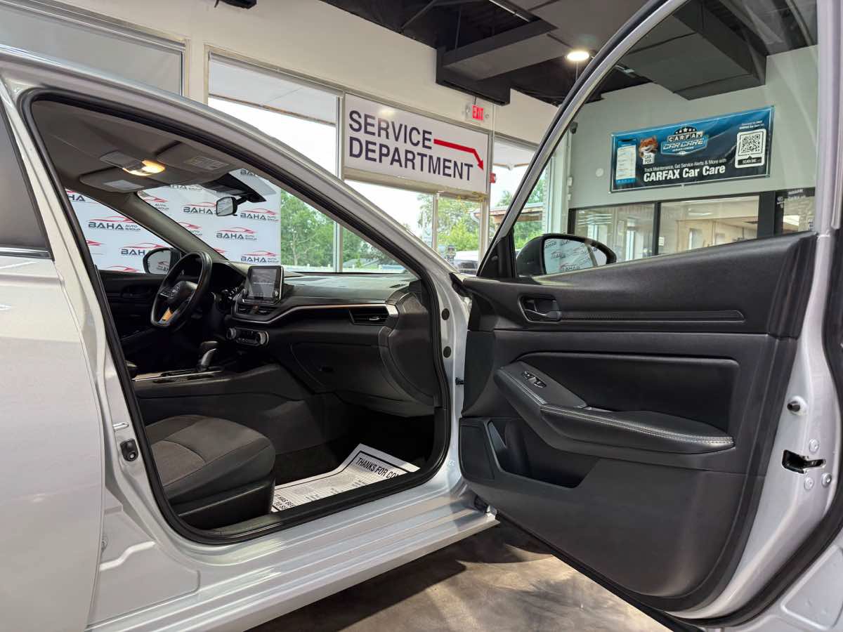 Used 2026 Nissan Altima 2.5 SV FWD image 48