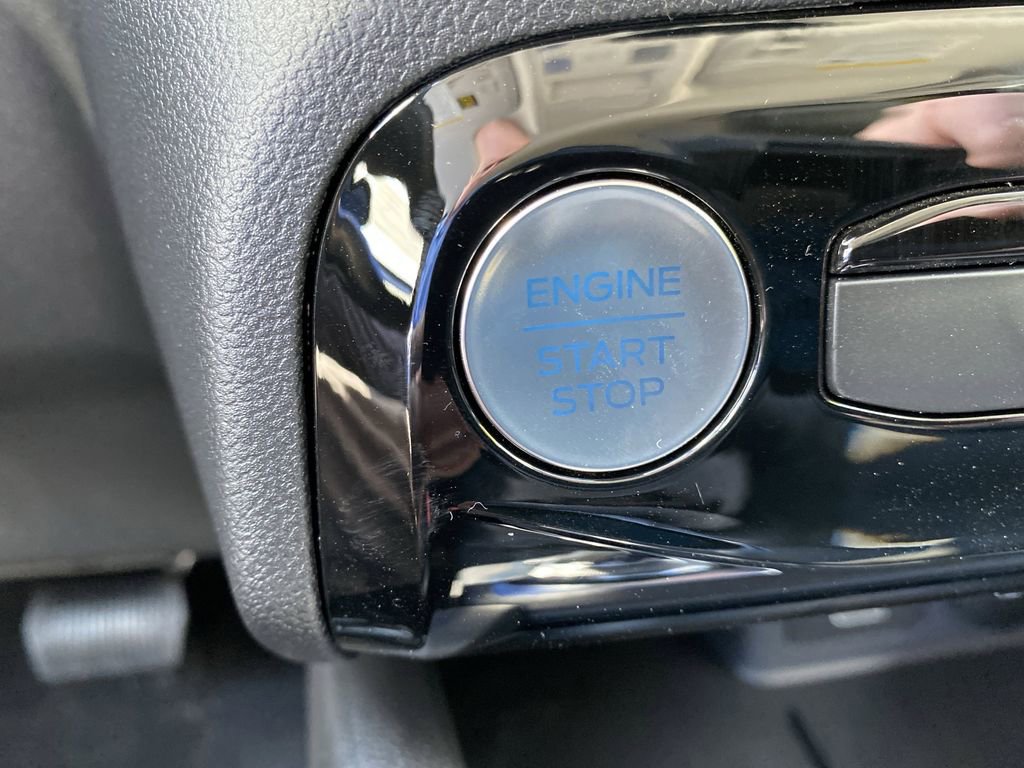 New 2025 Ford Escape SE w/ Class II Trailer Tow Package image 35