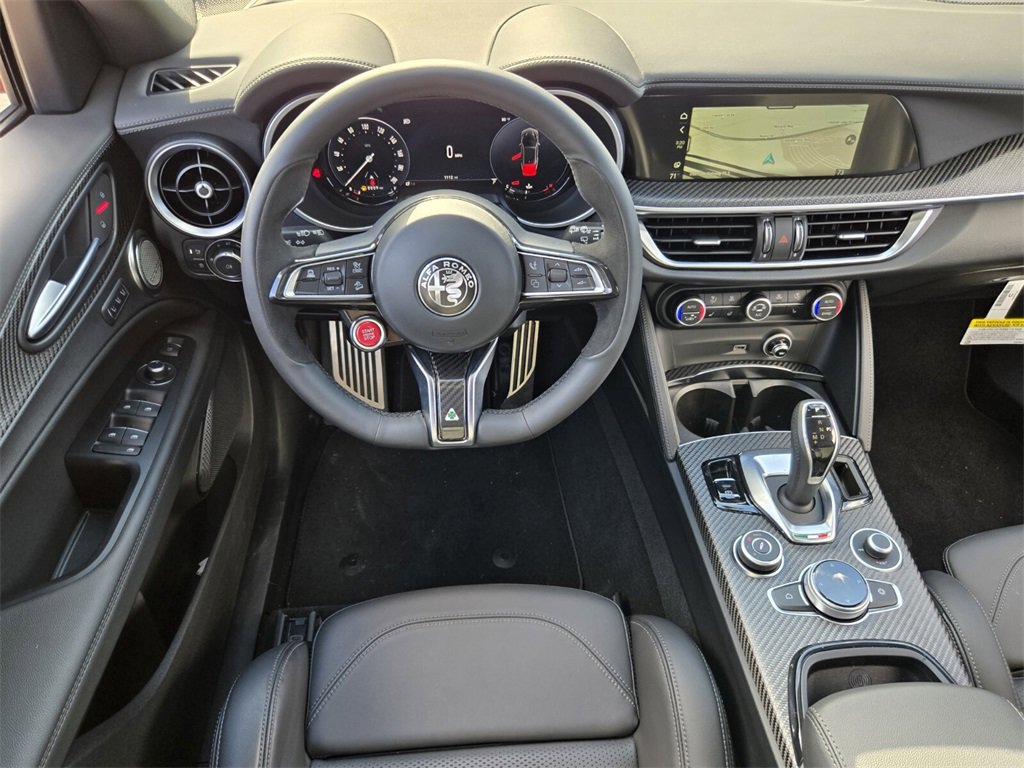 Used 2024 Alfa Romeo Stelvio Quadrifoglio image 12