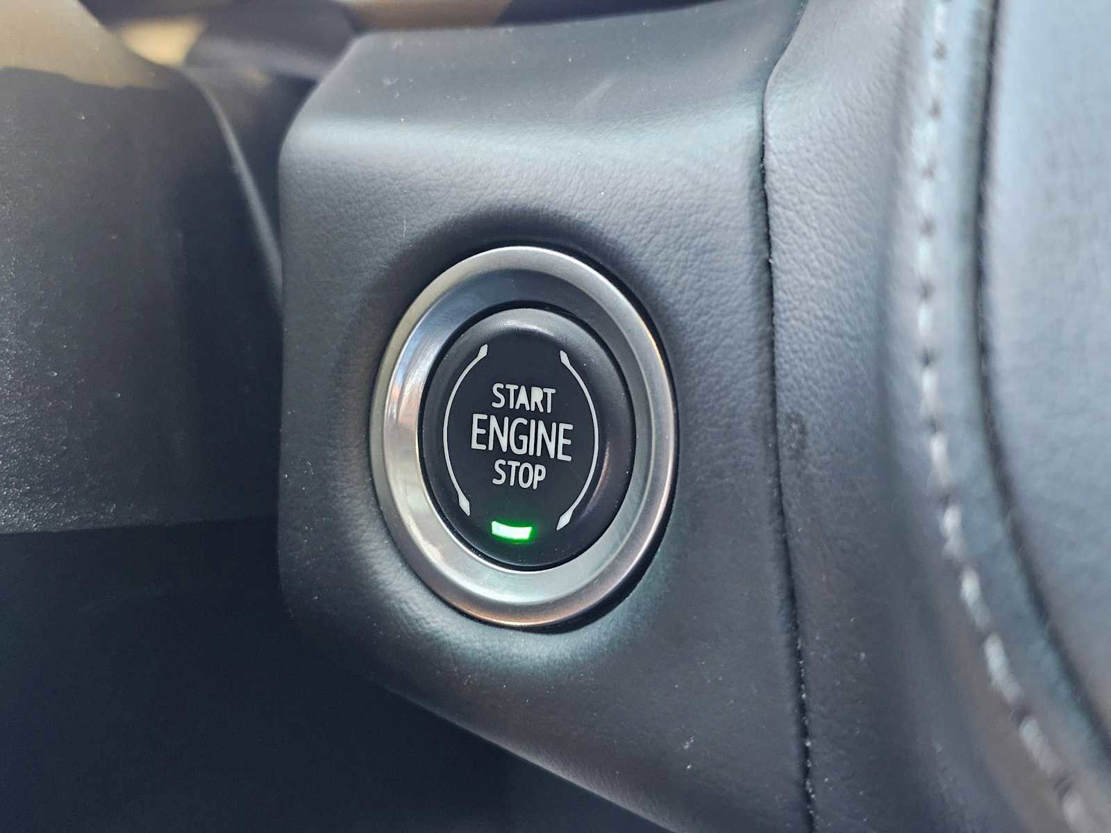 Used 2023 Chevrolet Suburban Z71 w/ Luxury Package image 30