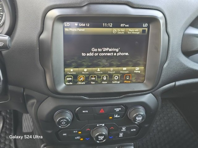 Used 2023 Jeep Renegade Latitude image 25