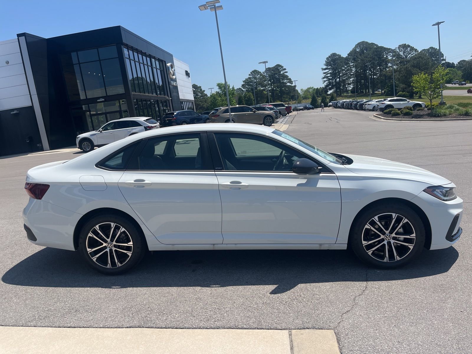 New 2026 Volkswagen Jetta Sport FWD image 3