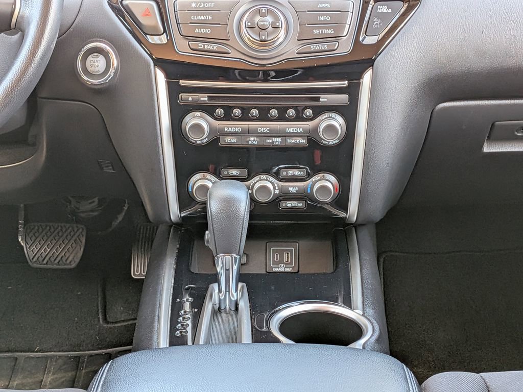 Used 2020 Nissan Pathfinder SV FWD image 20