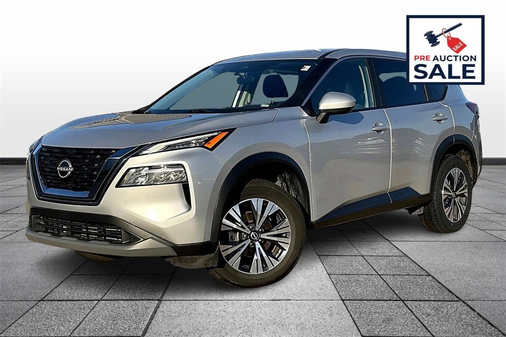 Used 2023 Nissan Rogue SV image 1