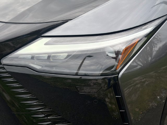 New 2026 Lexus RZ 450e AWD w/ Luxury Package image 9