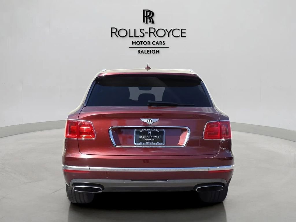 Used 2017 Bentley Bentayga AWD/4WD image 6