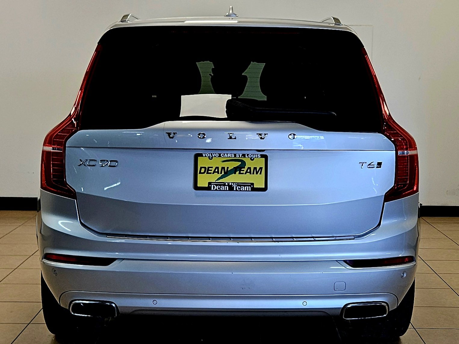 Used 2021 Volvo XC90 T6 Momentum w/ Protection Package Premier image 7