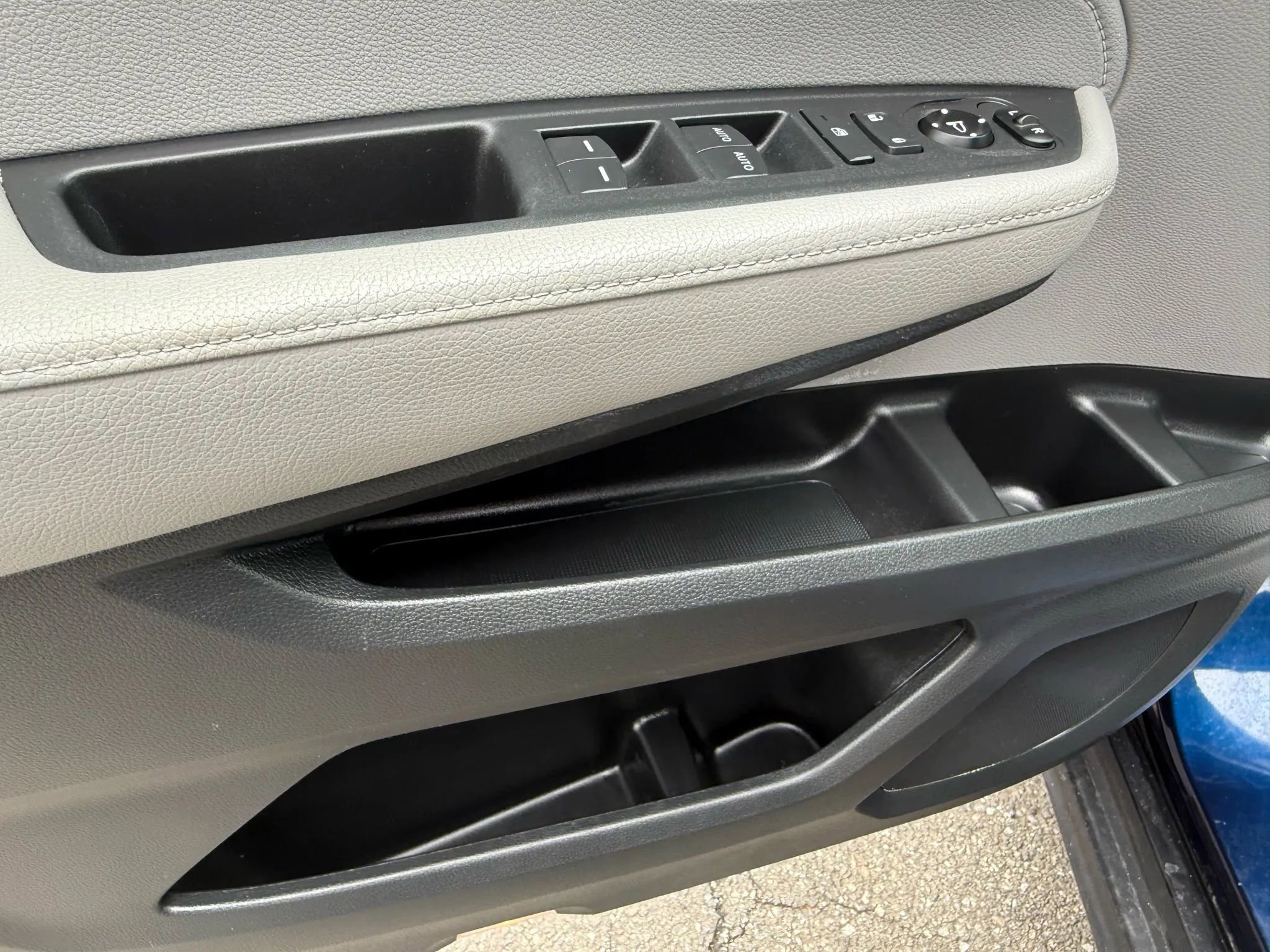 Used 2018 Honda Odyssey LX image 22