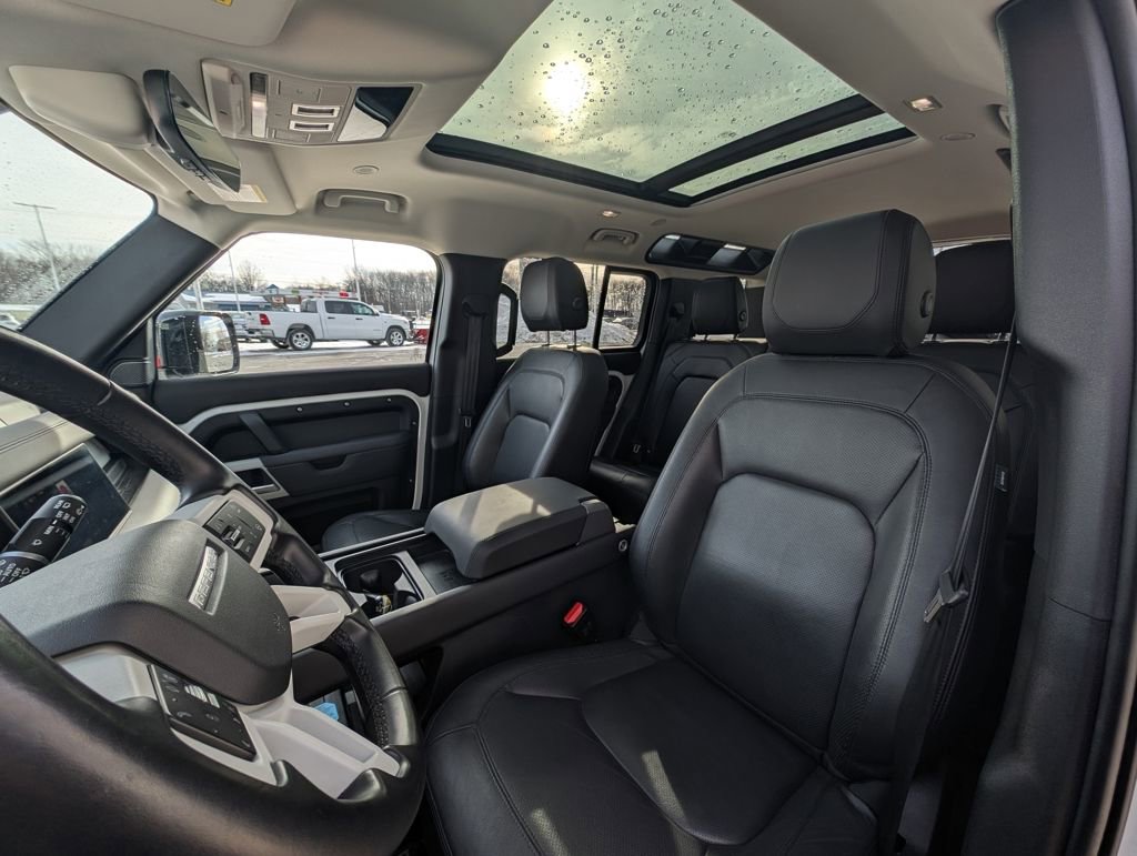 Used 2024 Land Rover Defender 110 S image 14