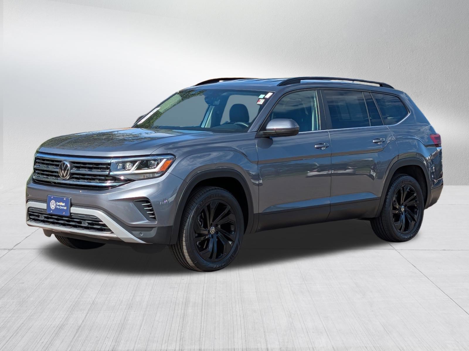 Certified 2023 Volkswagen Atlas SE w/ Black Wheel Package AWD/4WD image 3