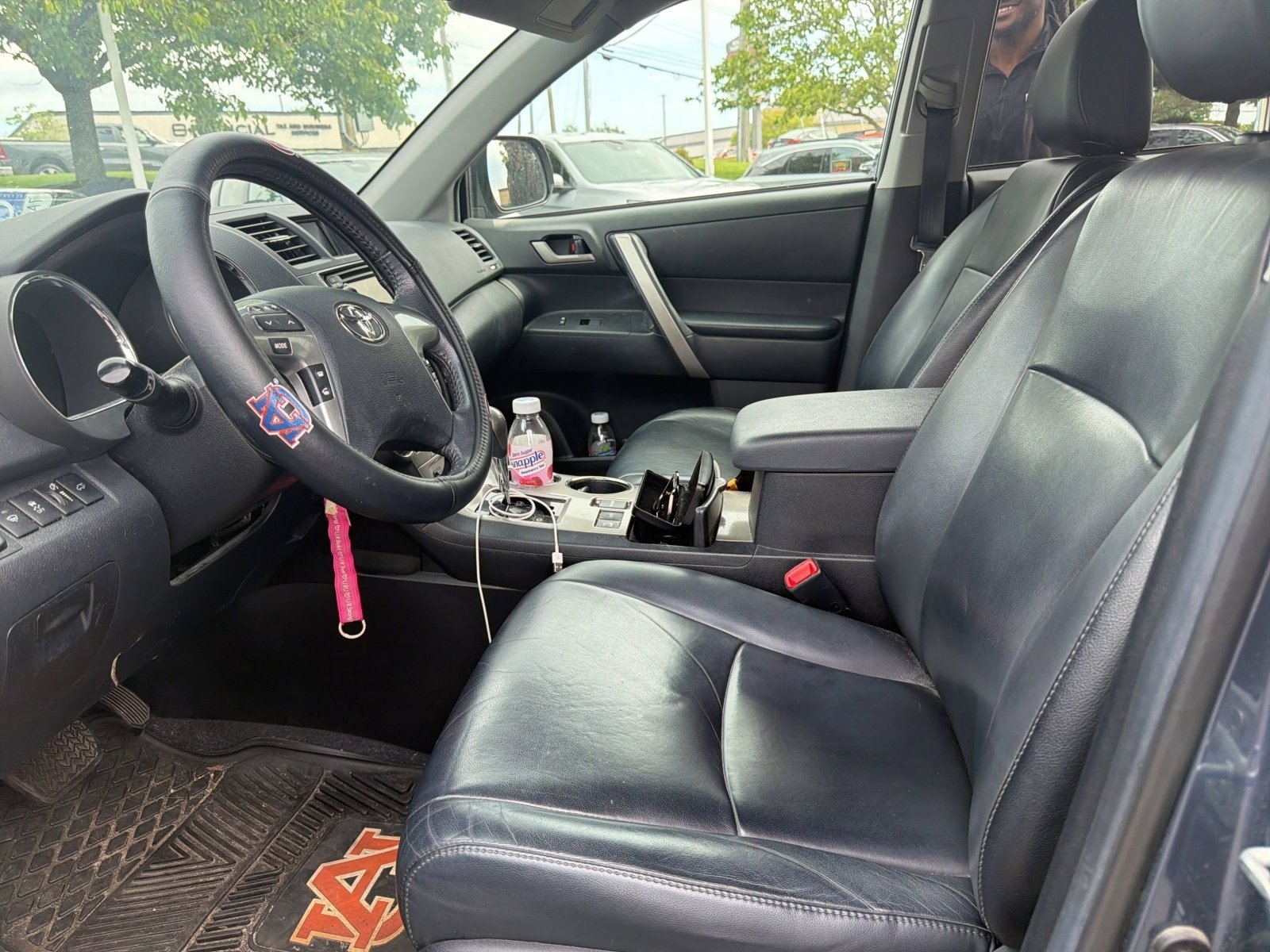 Used 2013 Toyota Highlander SE AWD/4WD image 17