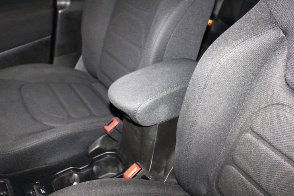 Used 2020 Jeep Renegade Latitude w/ Cold Weather Group image 23