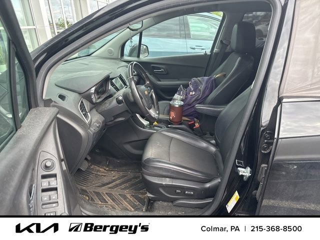 Used 2019 Chevrolet Trax LT w/ LT Convenience Package AWD/4WD image 9