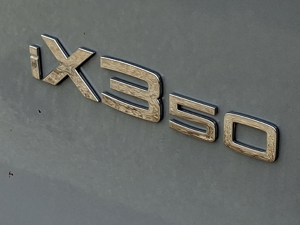 New 2027 BMW iX3 50 xDrive w/ M Sport Professional Package AWD/4WD image 19