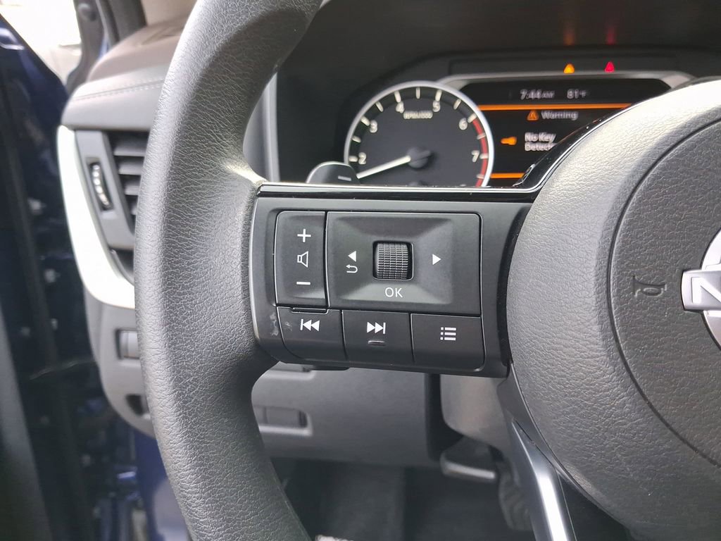 Used 2023 Nissan Rogue SV FWD image 19