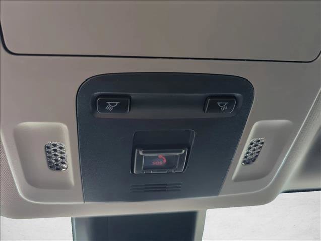 Used 2020 Toyota Camry LE FWD image 22