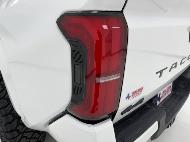 Used 2024 Toyota Tacoma SR5 AWD/4WD image 36