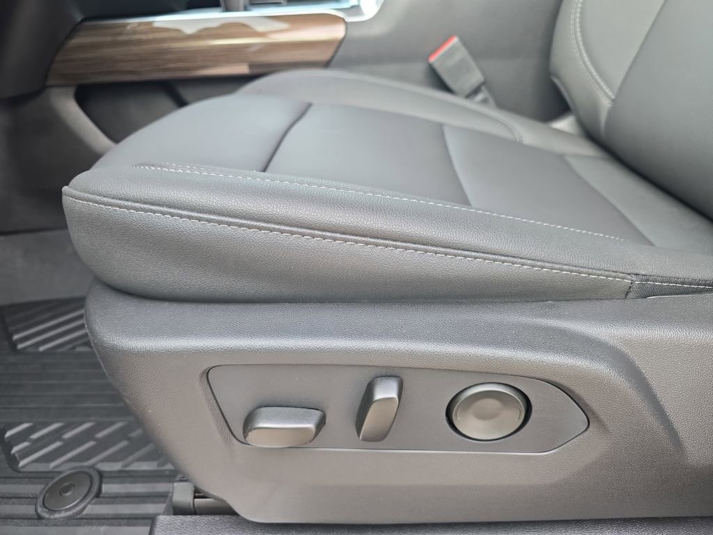 New 2026 Chevrolet Silverado 1500 LT w/ All Star Edition Plus image 30