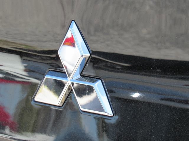 New 2026 Mitsubishi Outlander ES image 12