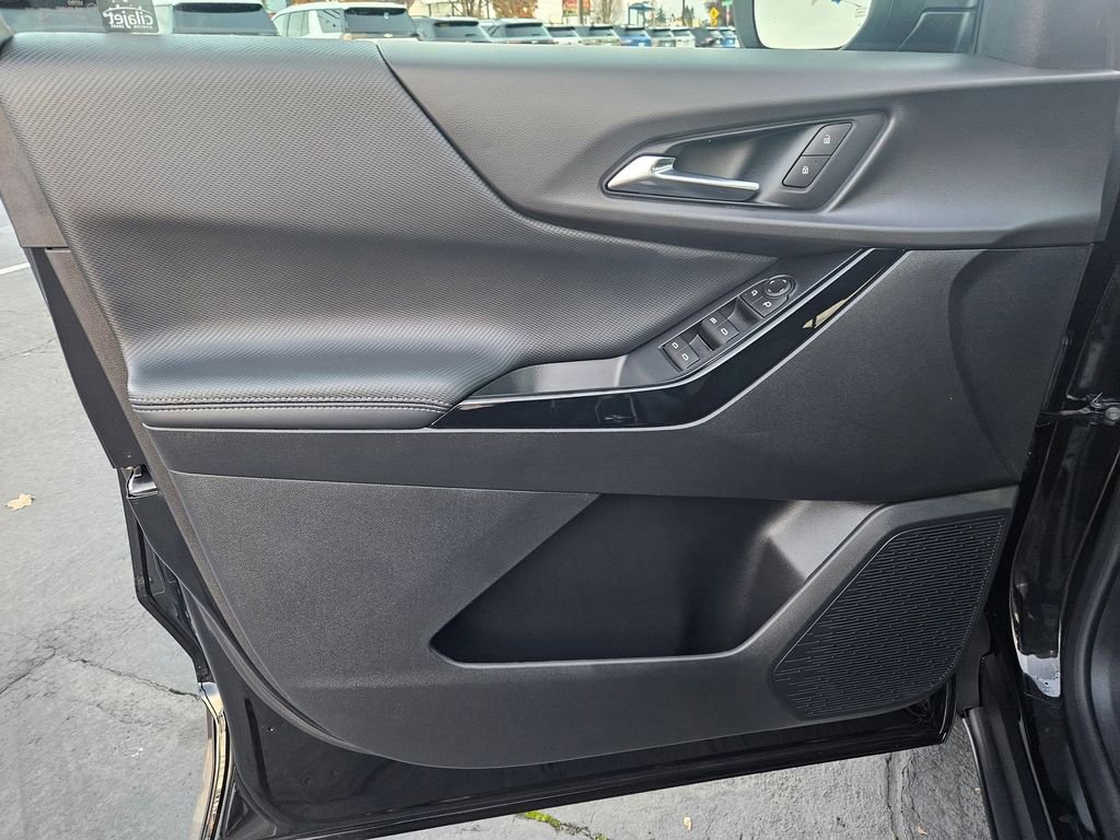 New 2026 Chevrolet Equinox LT image 10