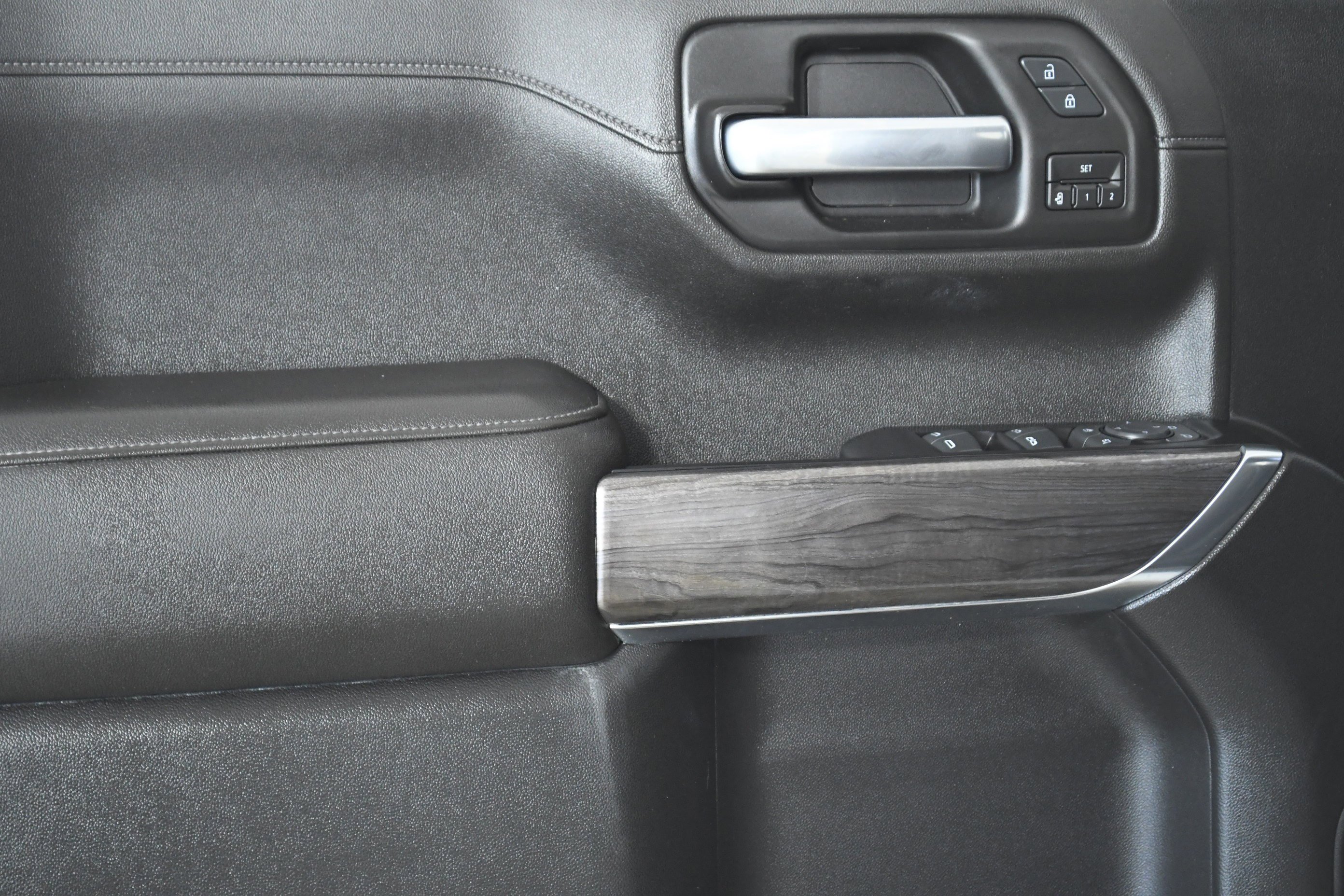 Used 2019 Chevrolet Silverado 1500 LTZ w/ LTZ Plus Package image 20