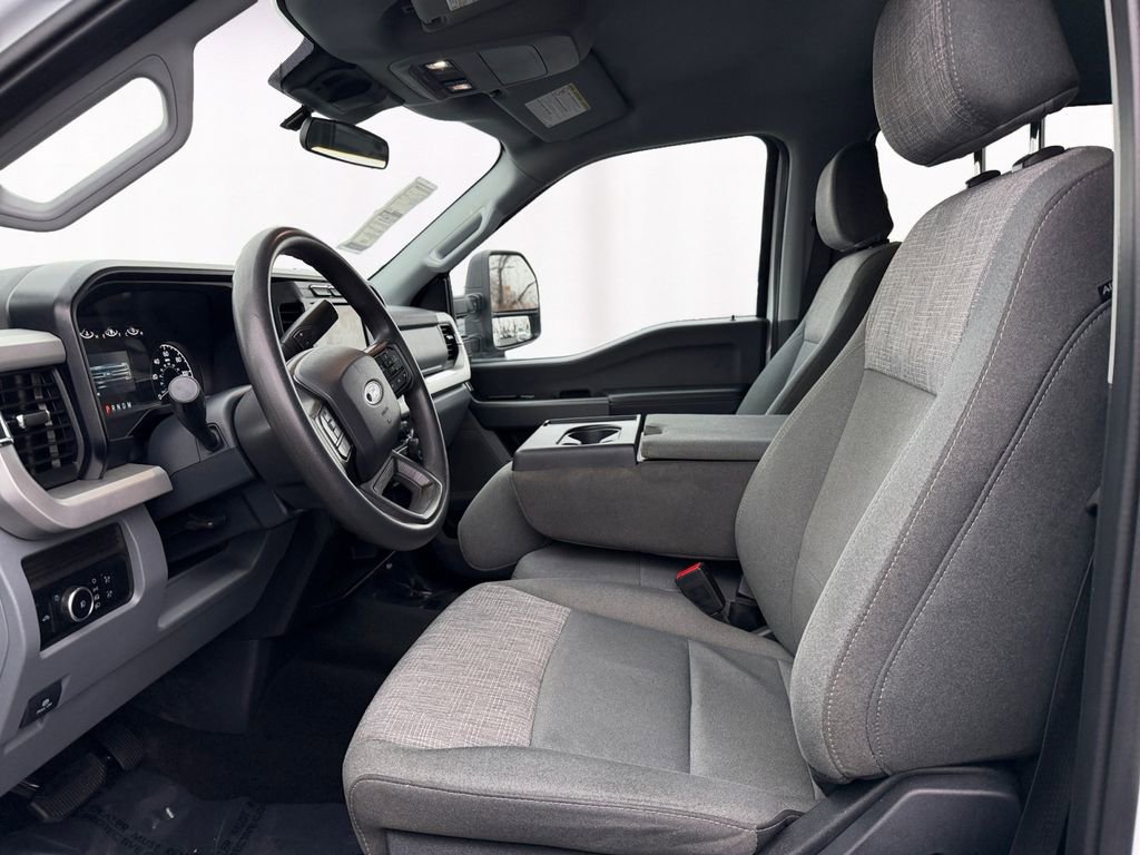 Used 2024 Ford F250 XLT image 9
