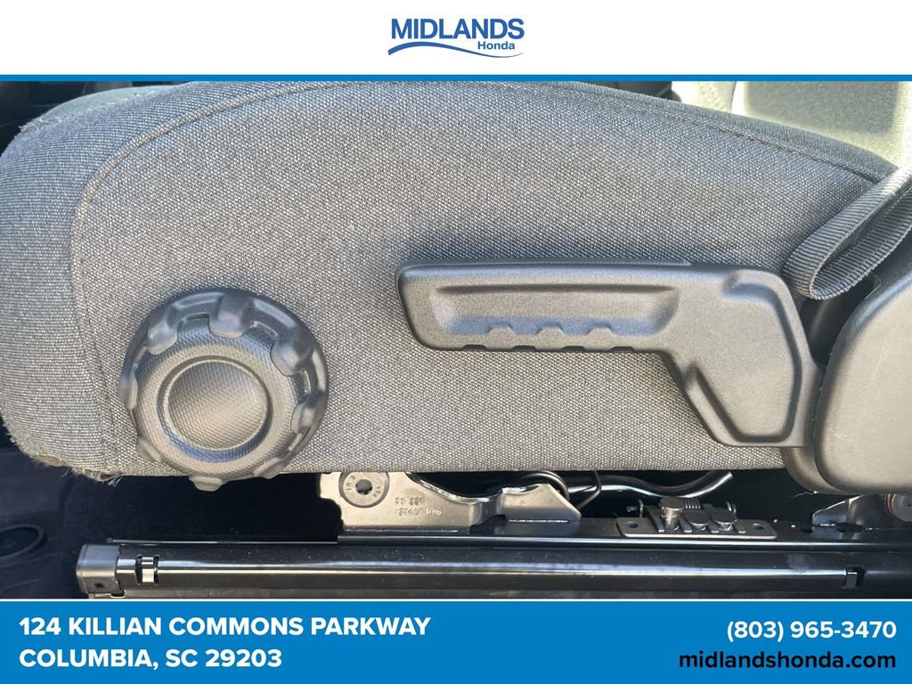 Used 2024 Jeep Wrangler Unlimited AWD/4WD image 15