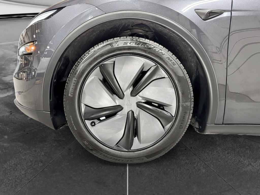 Used 2026 Tesla Model Y Long Range AWD/4WD image 27