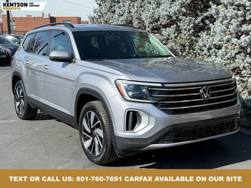 Used 2025 Volkswagen Atlas SE image 13