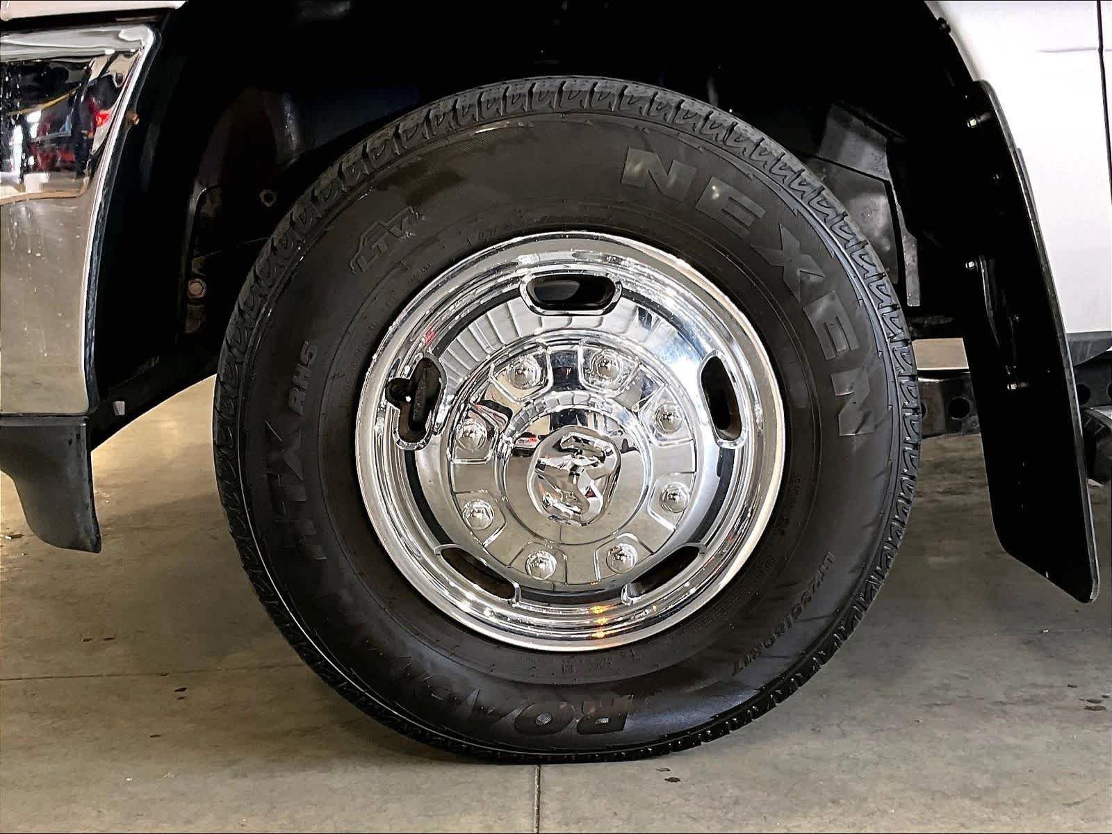 Used 2022 RAM 3500 Tradesman AWD/4WD image 7