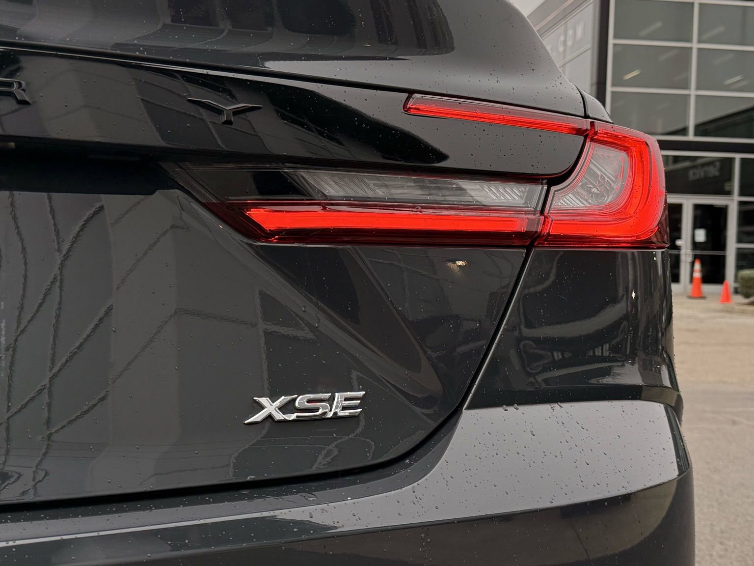 Used 2025 Toyota Camry XSE image 12