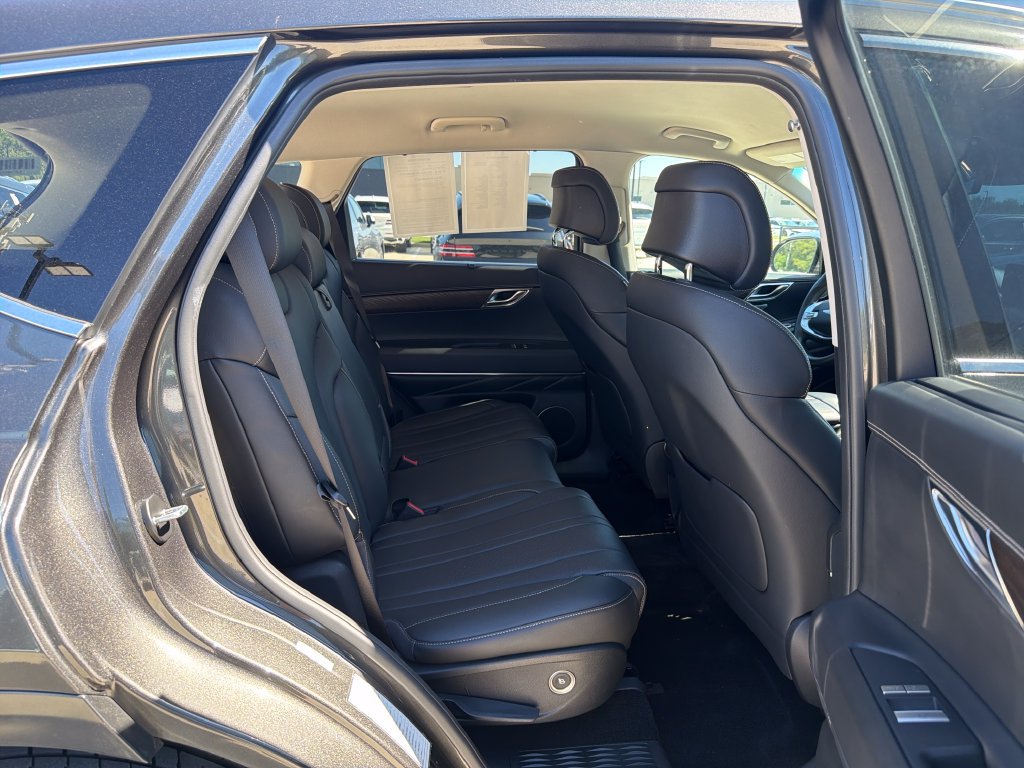 Used 2024 Genesis GV80 2.5T AWD/4WD image 8