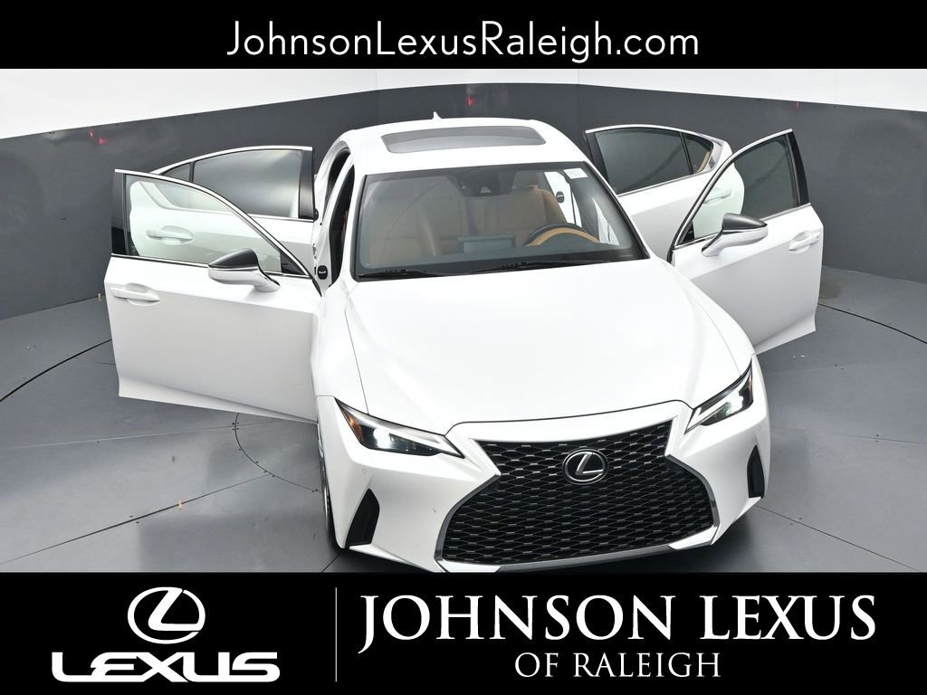 Used 2022 Lexus IS 300 AWD w/ Premium Package image 34