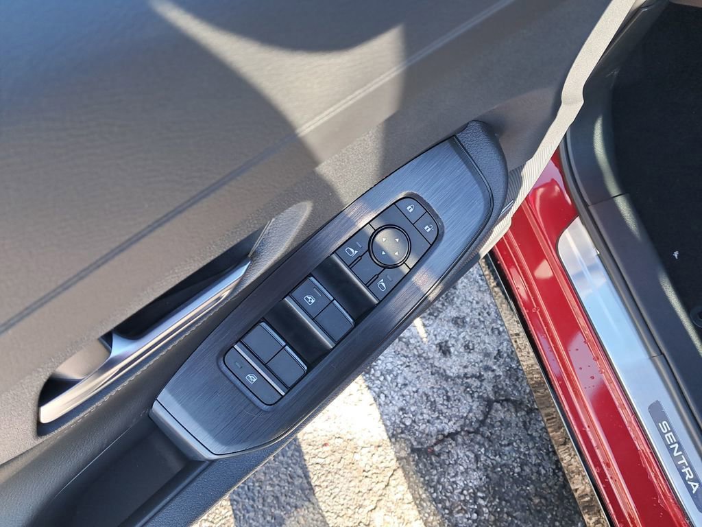 New 2026 Nissan Sentra SR w/ SR Premium Package FWD image 12