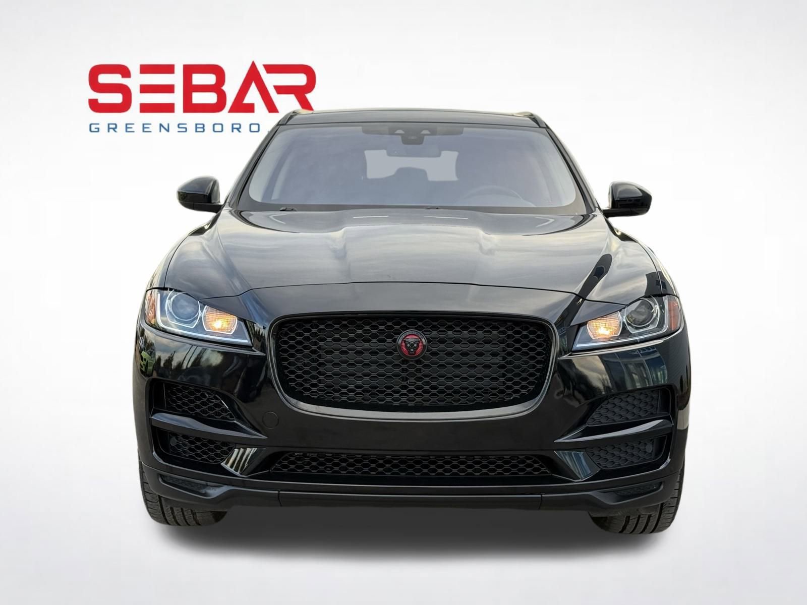 Used 2018 Jaguar F-PACE Premium image 4