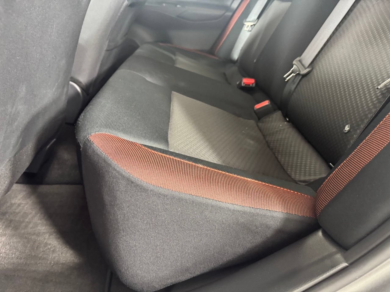 Used 2025 Nissan Versa SR FWD image 29